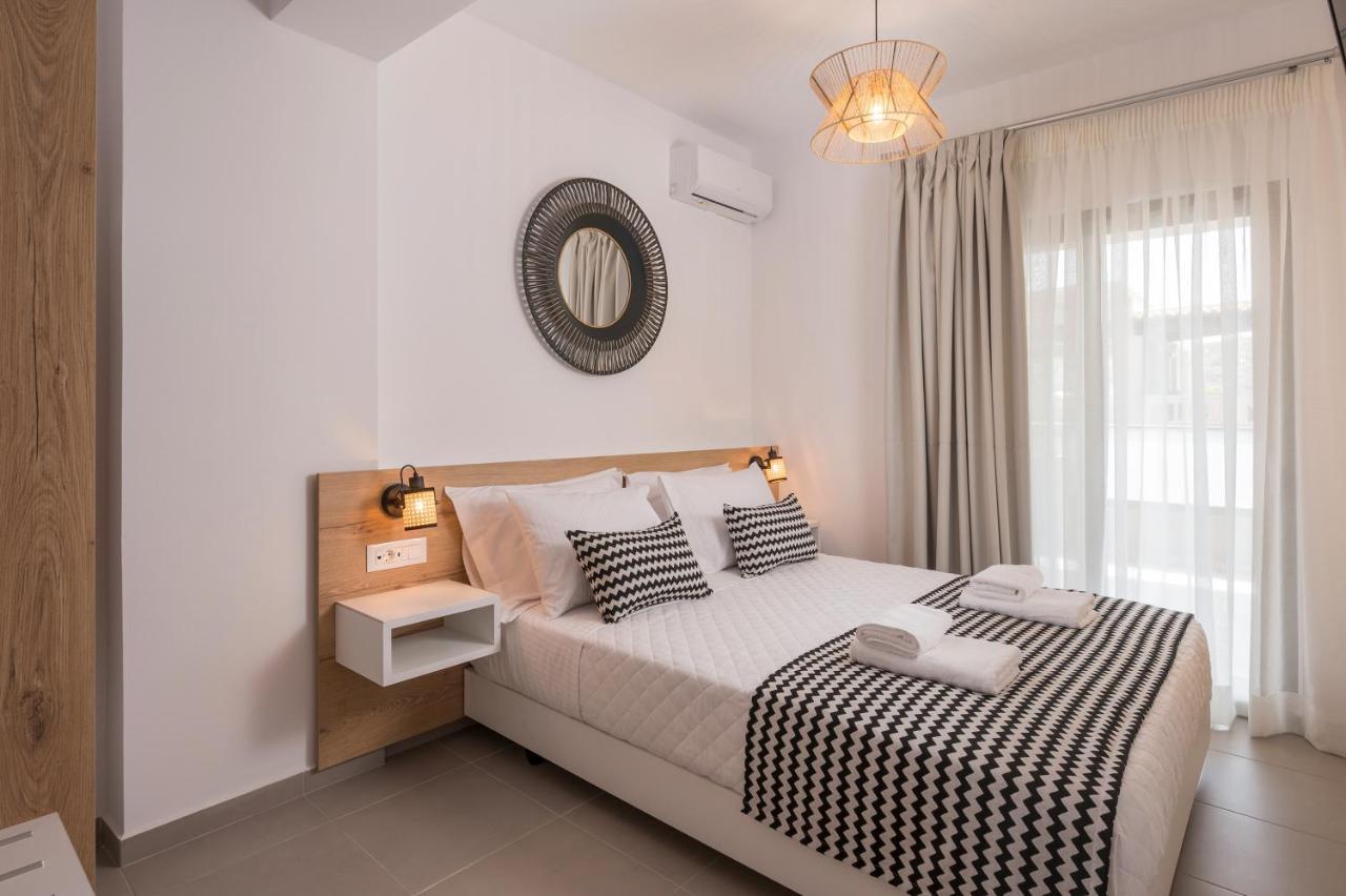 Indigo Blue Seaside Deluxe Apartments Kissamos Luaran gambar