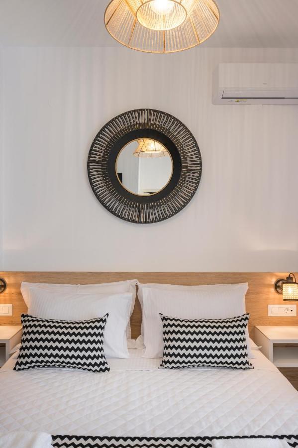 Indigo Blue Seaside Deluxe Apartments Kissamos Luaran gambar