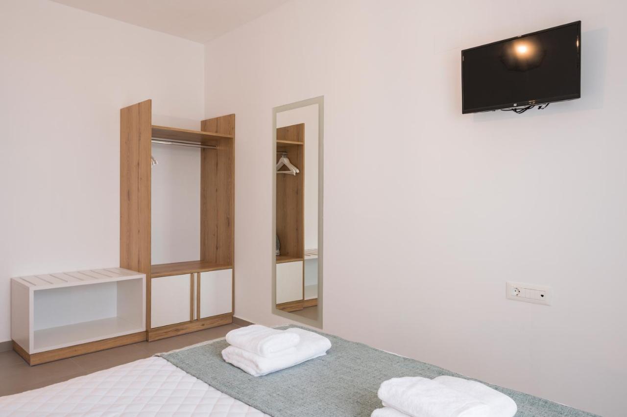 Indigo Blue Seaside Deluxe Apartments Kissamos Luaran gambar