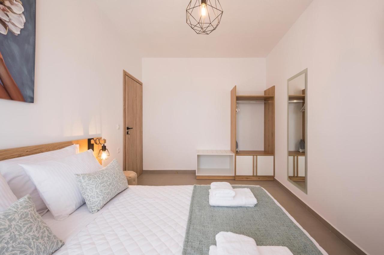 Indigo Blue Seaside Deluxe Apartments Kissamos Luaran gambar