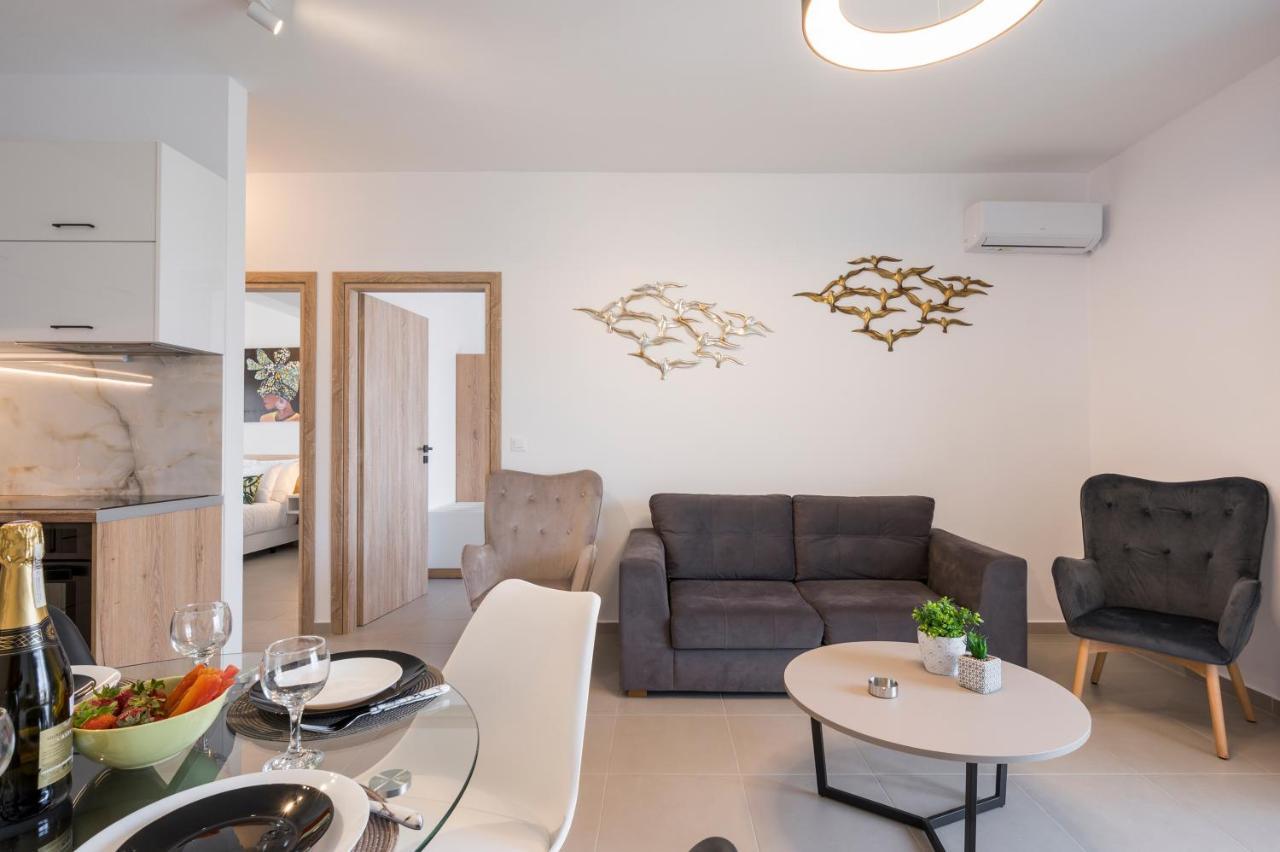Indigo Blue Seaside Deluxe Apartments Kissamos Luaran gambar