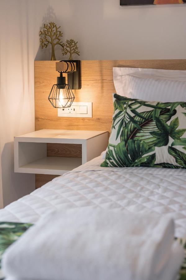 Indigo Blue Seaside Deluxe Apartments Kissamos Luaran gambar