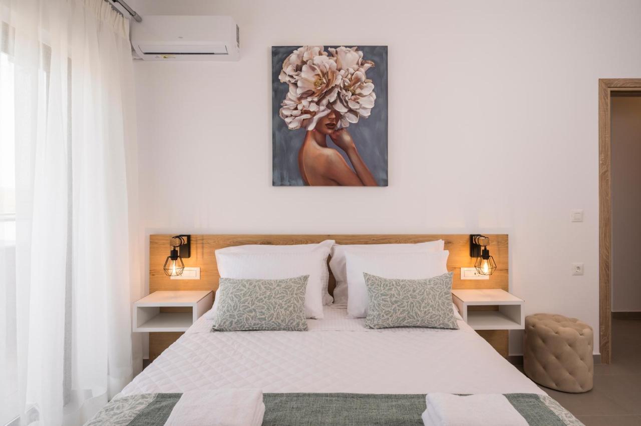 Indigo Blue Seaside Deluxe Apartments Kissamos Luaran gambar